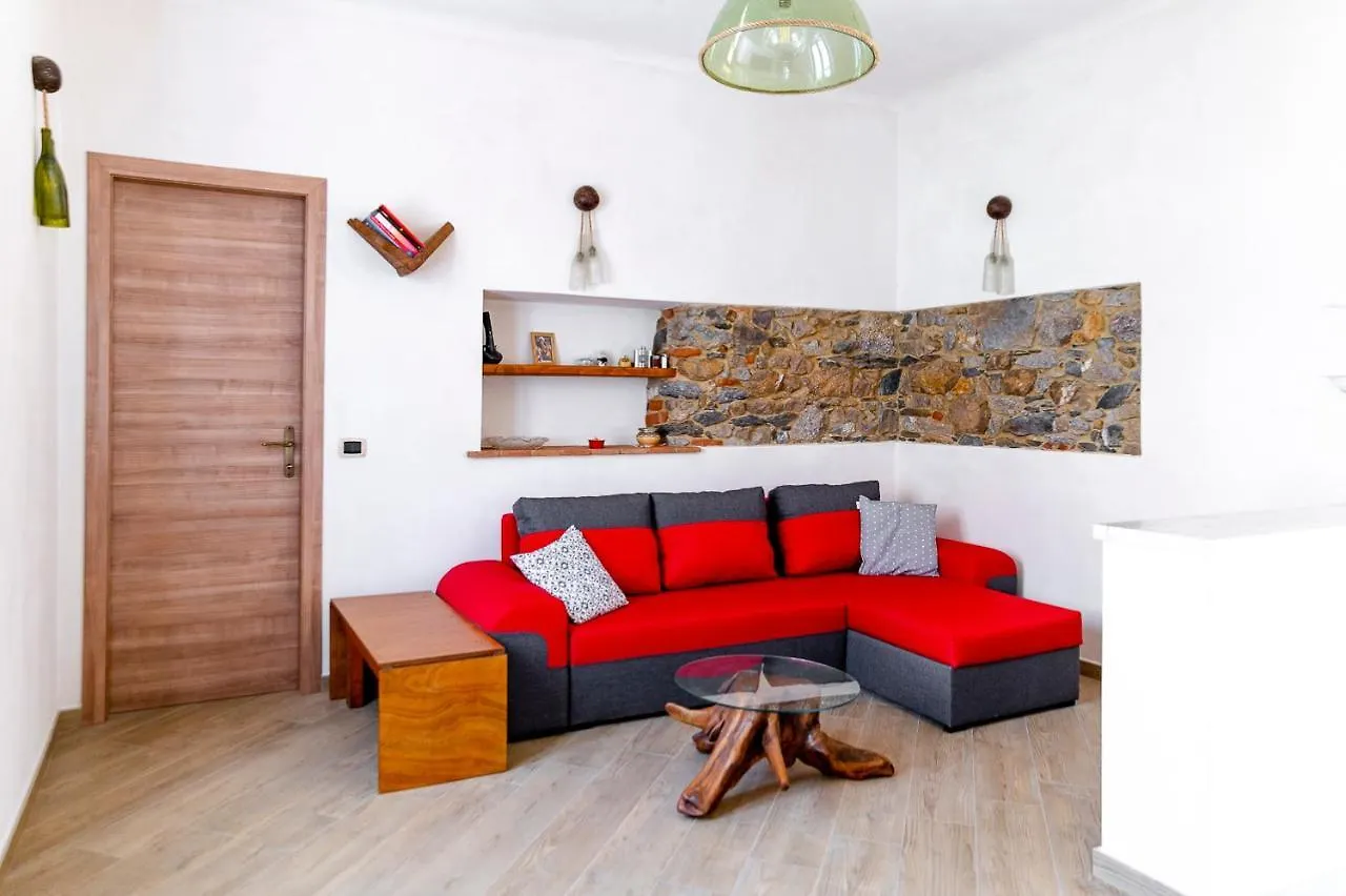 La Casa Di Ugo Sotto Il Borgo Villa Ameglia Italy